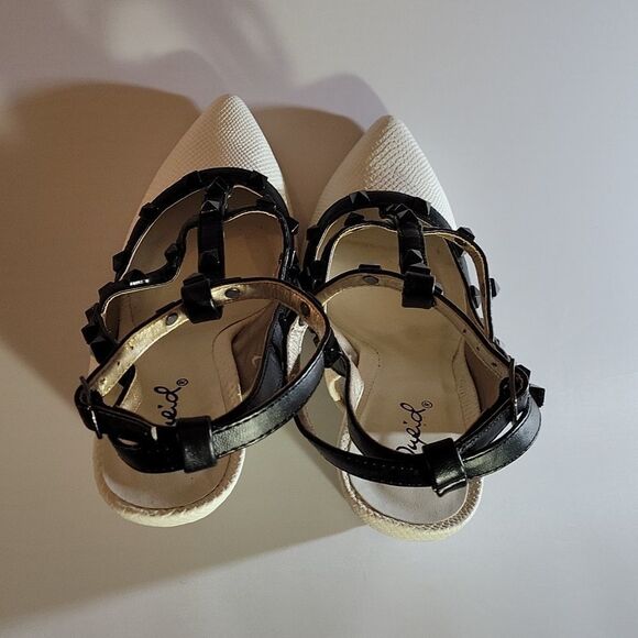 BRAND NEW QUPID POINTED TOE 'ROCKTUD" CAGET LEATHER PUMP WEDGE SHOE - Picture 13 of 16